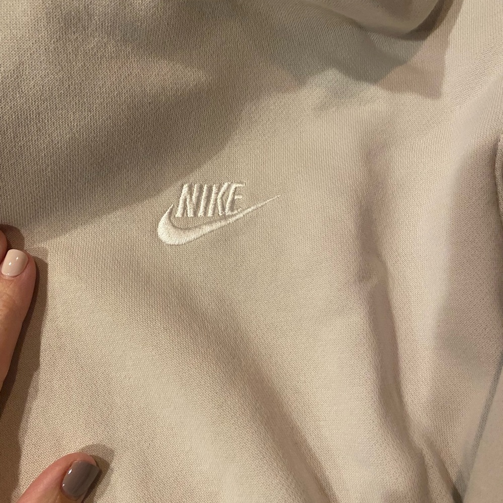Nike Beige Pullover